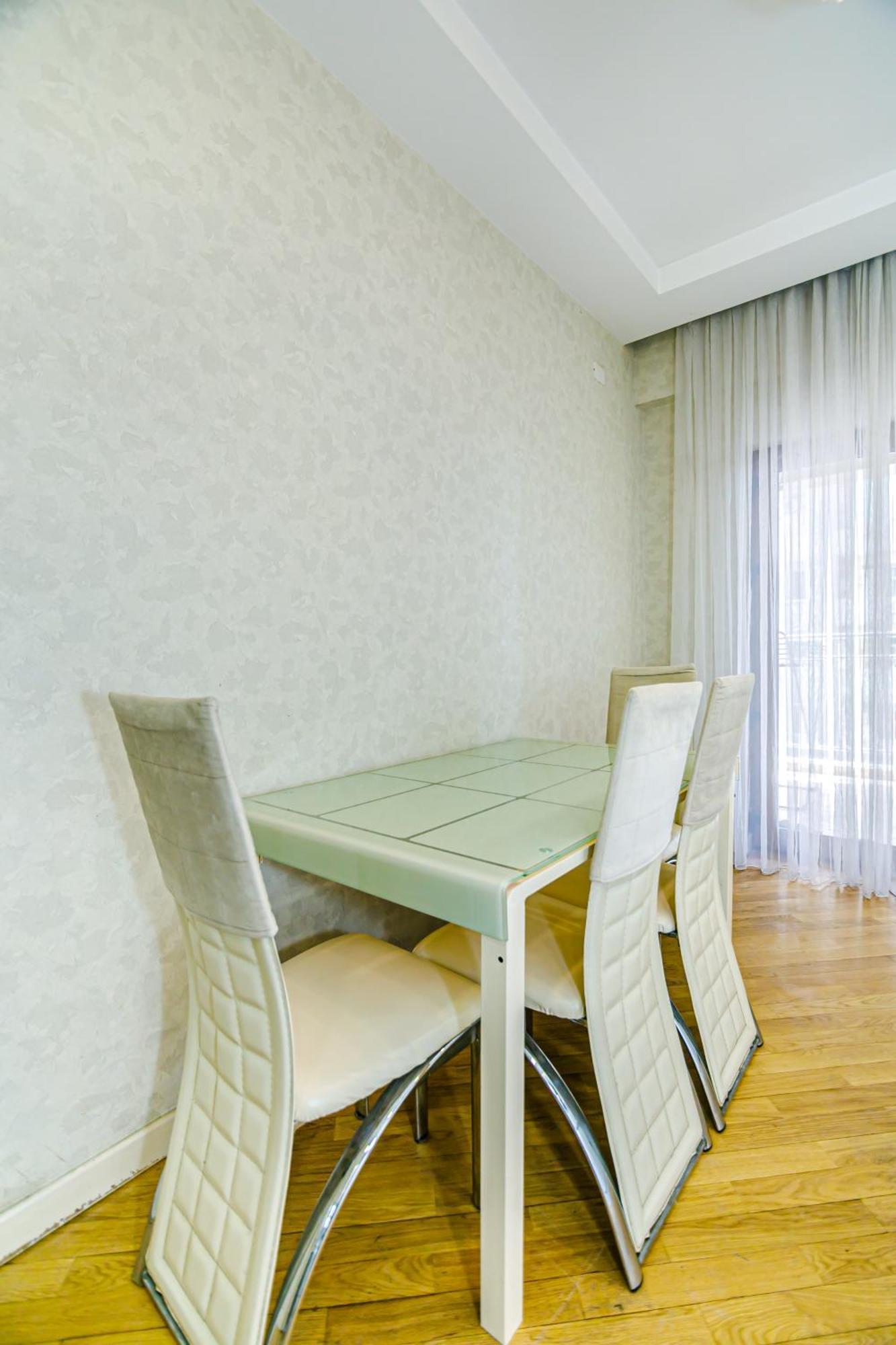 Park Azure Vip Apartment By Baku Housing Exterior photo